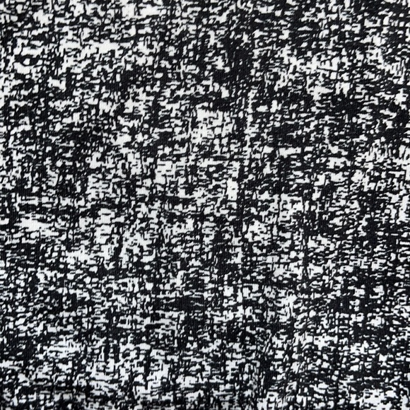 LLR Iris Tee - Picture 4 of 4